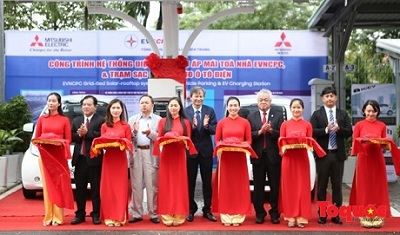 Đưa vào sử dụng trạm sạc nhanh xe ô tô điện đầu tiên tại Việt Nam